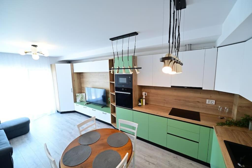Flh - The Lake Home - Apt 33 ซีบิว ภายนอก รูปภาพ
